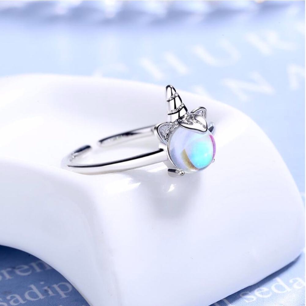 STERLING SILVER MOONSTONE ADJUSTABLE UNICORN RING - Picture 3 of 7